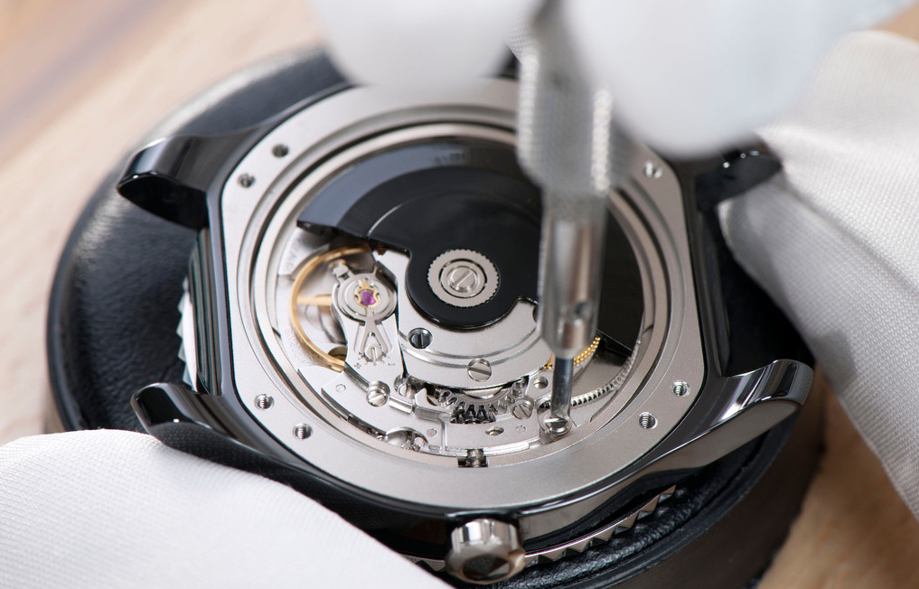 爱彼手表售后服务中心地址（爱彼清洁皮带）